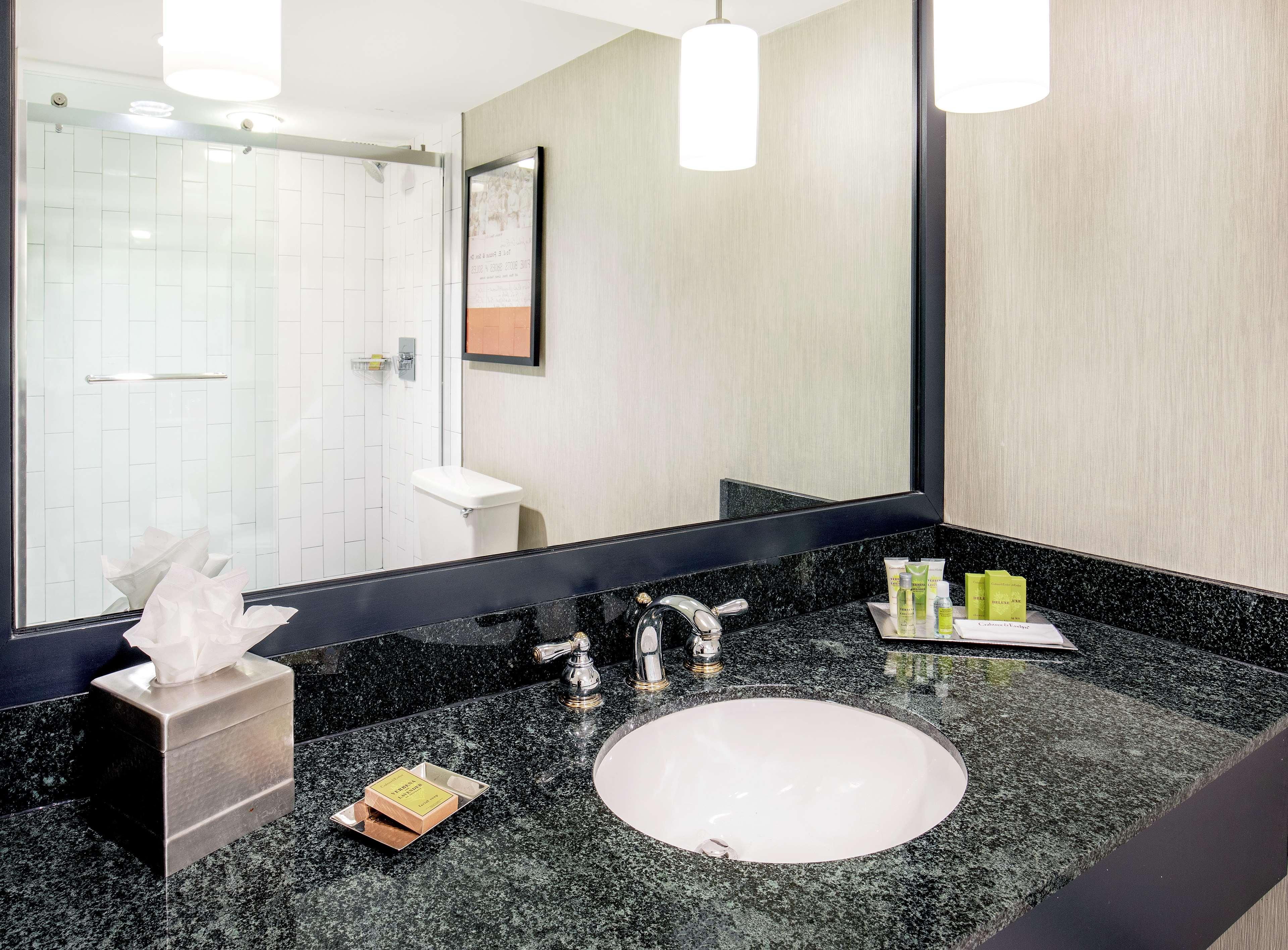 Hotel Hilton Boston-woburn 3*